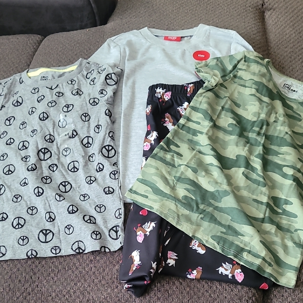 Kids Pajamas with Dog Print - Gray and Black